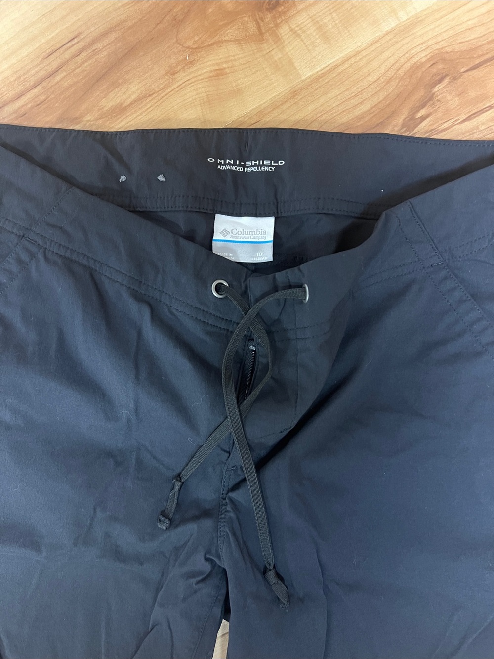 10 Columbia women’s Omni shield pants waterproof Black Drawstring pants - Picture 2 of 3